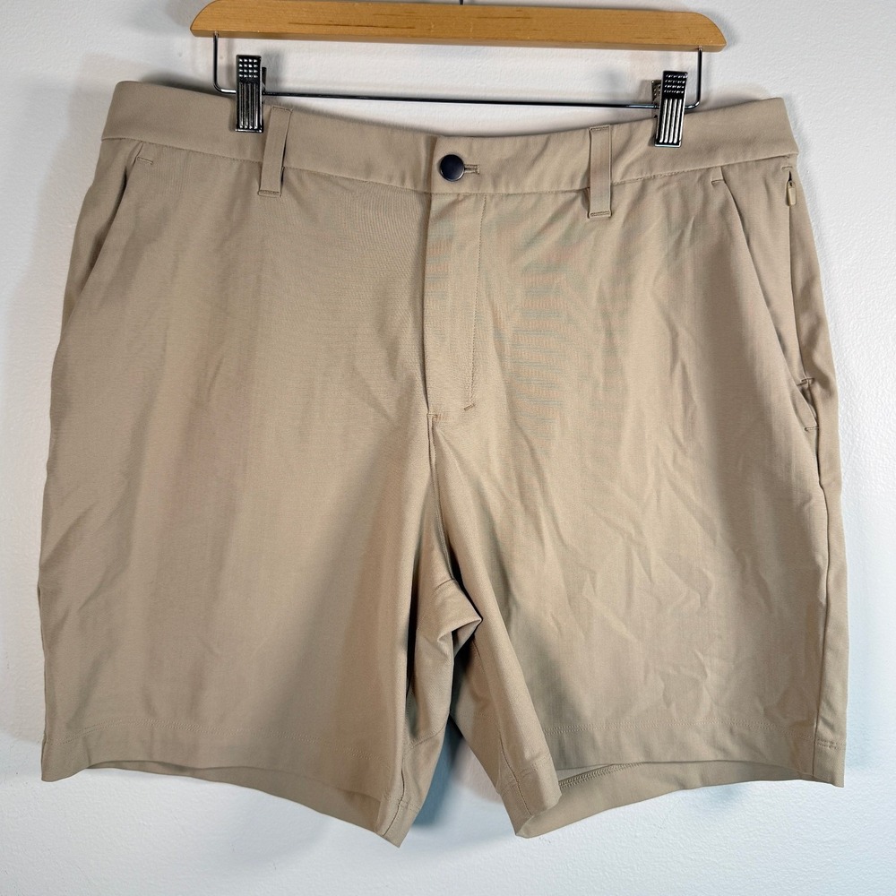 Lululemon Commission Shorts Mens 36 Khaki Tan LM7BMHS.0 EUC Golf Office